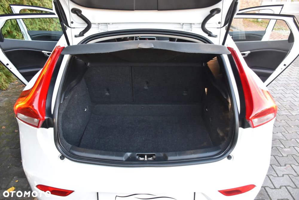 Volvo V40 D2 Drive-E Ocean Race - 24