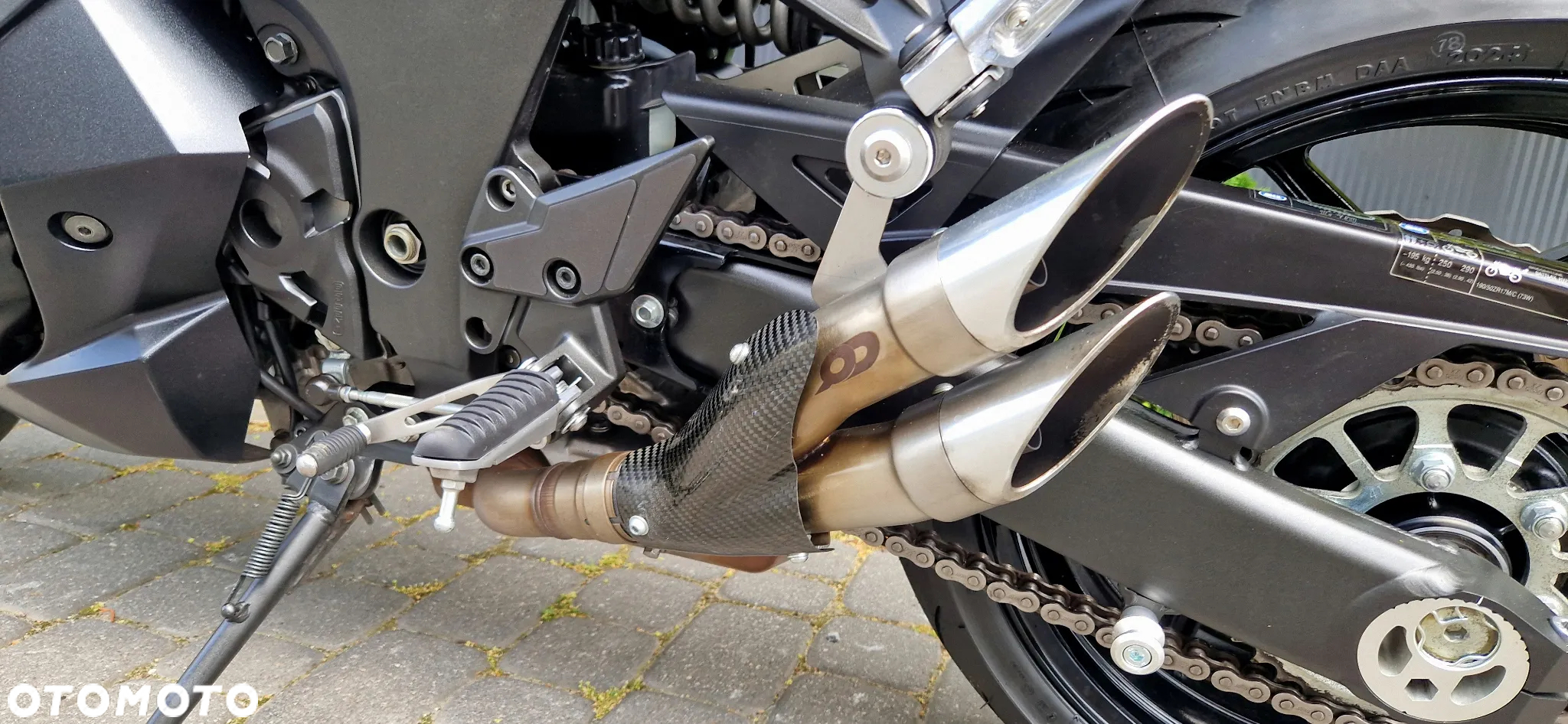 Kawasaki Ninja 1000 SX - 39