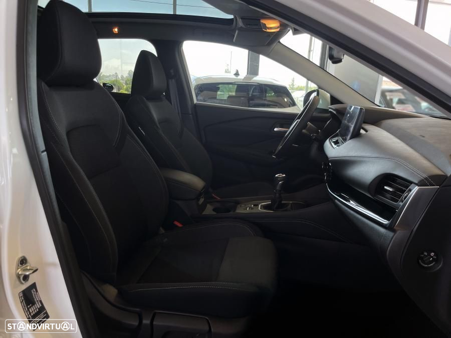 Nissan Qashqai 1.3 DIG-T N-Connecta LED+SKY - 30