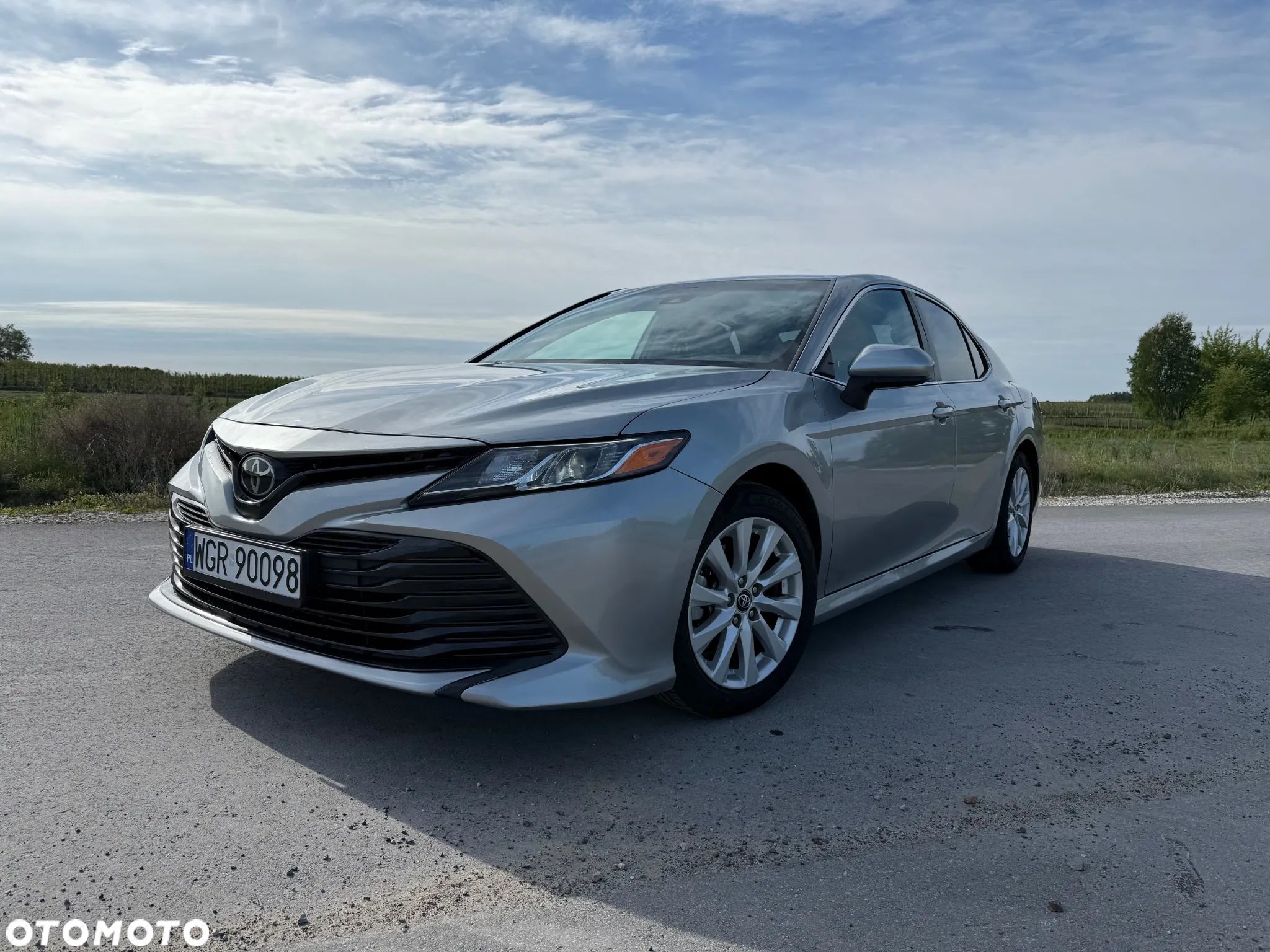 Toyota Camry - 1