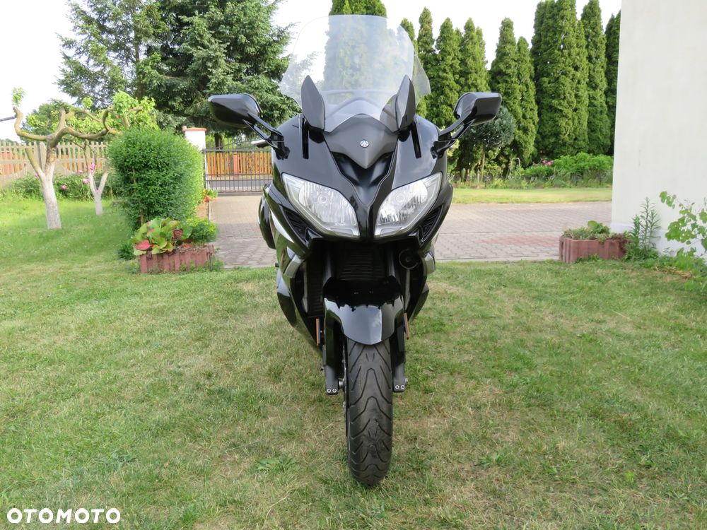 Yamaha FJR - 19