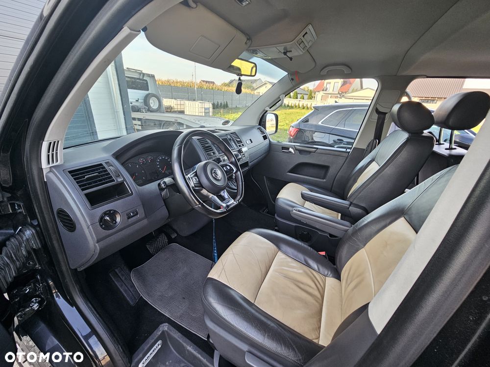 Volkswagen Caravelle - 39