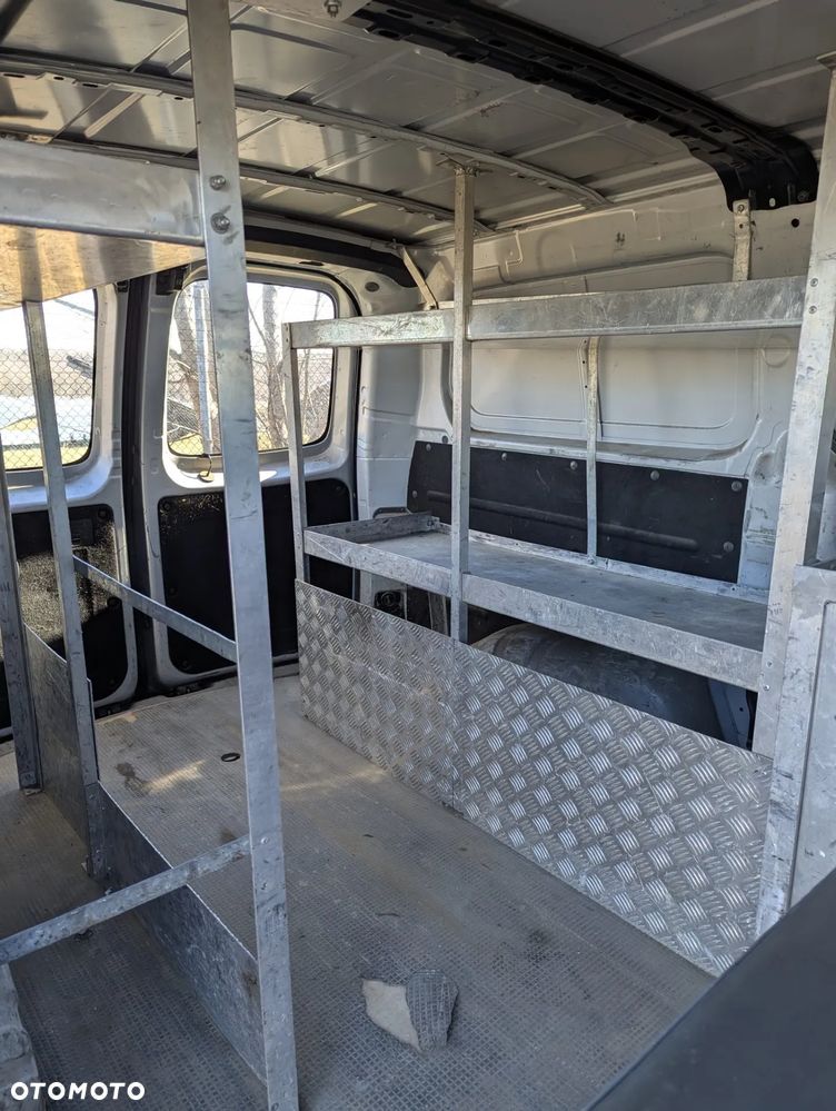 Hyundai H1 - 8
