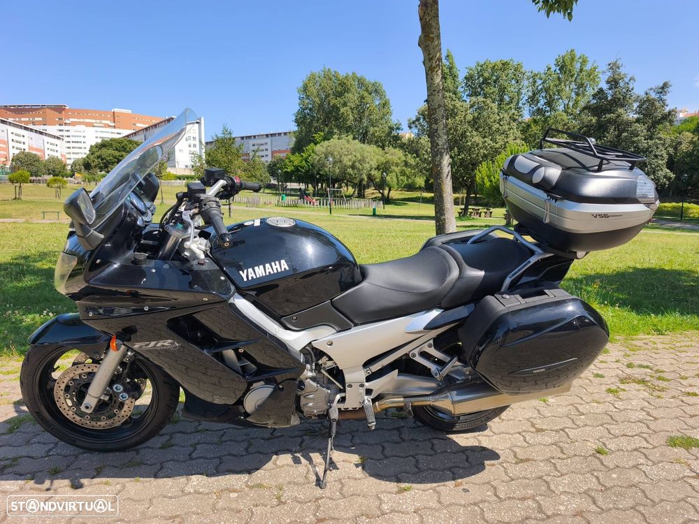 Yamaha FJR 1300 - 12