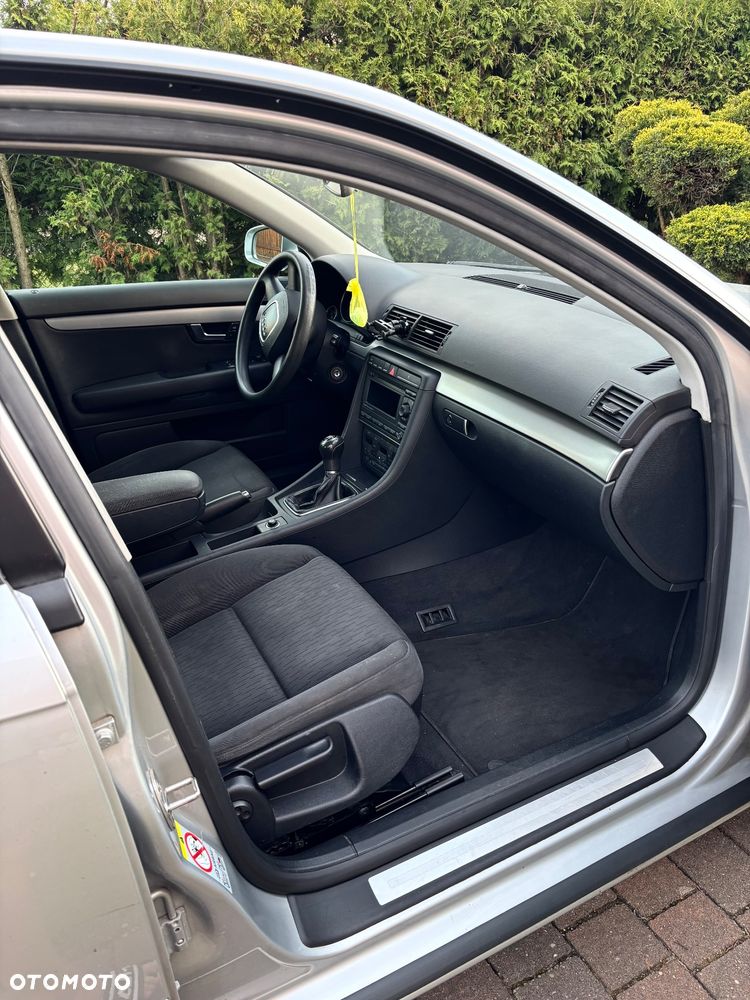 Audi A4 Avant 1.6 - 9