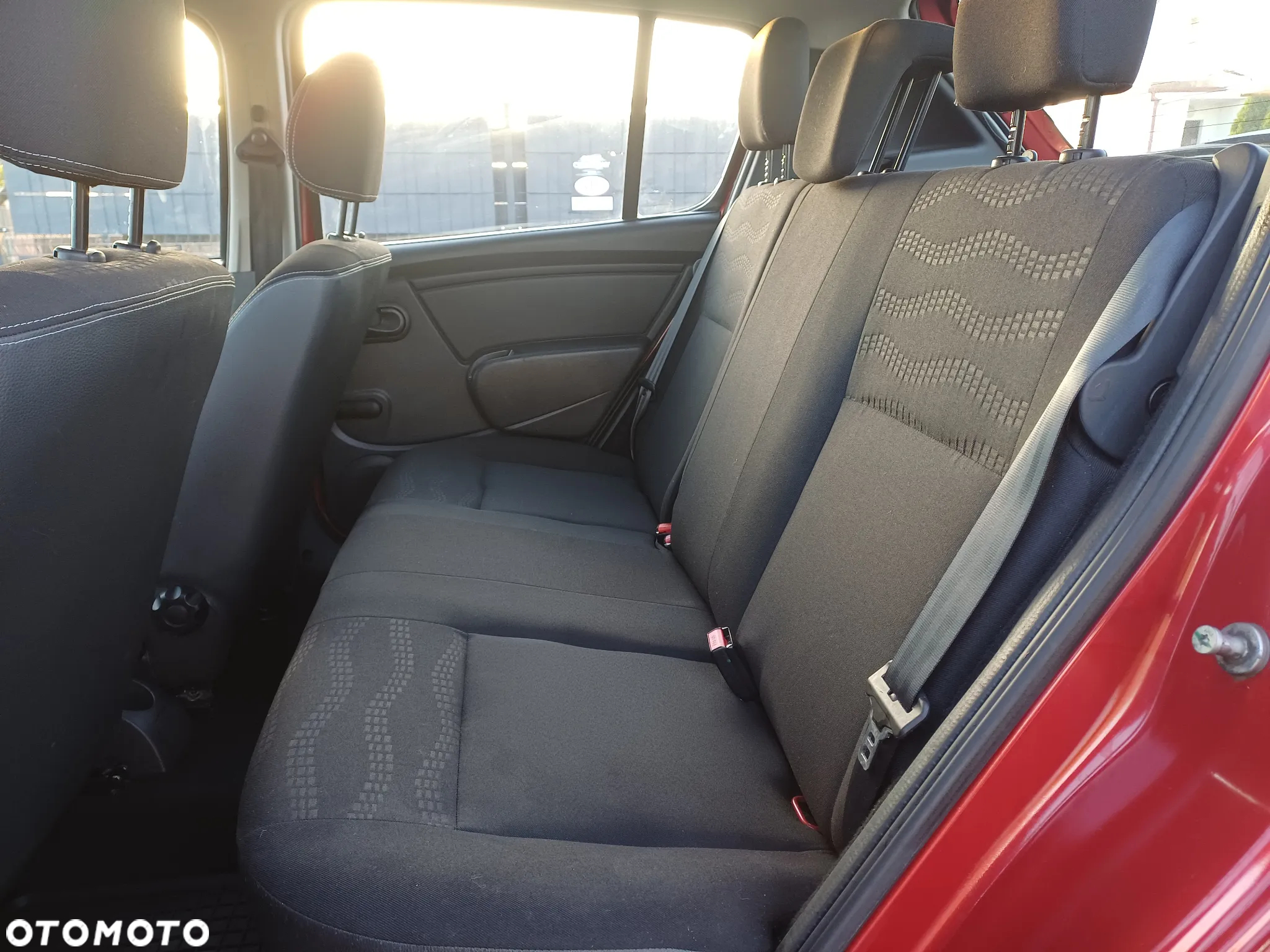 Dacia Sandero Stepway 1.6 - 10