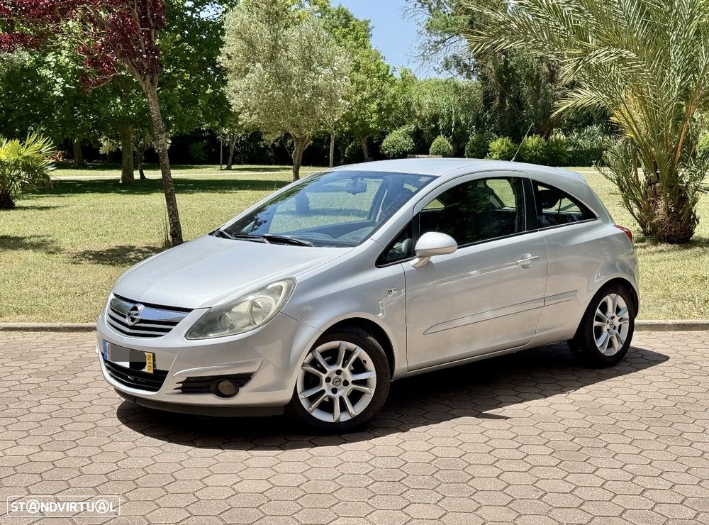 Opel Corsa 1.2 16V Enjoy - 1