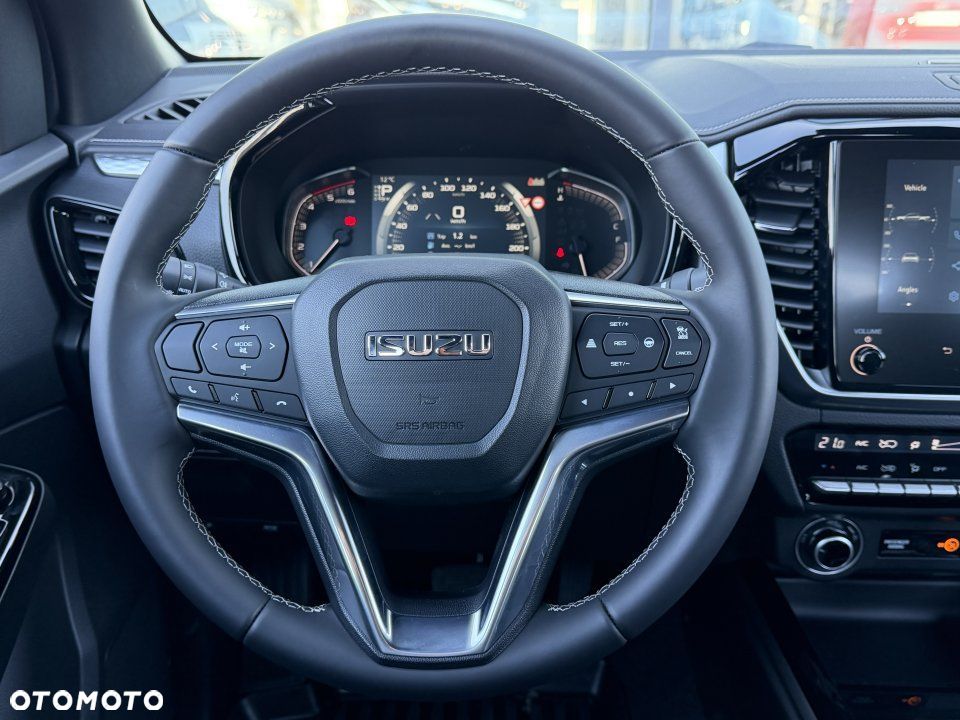 Isuzu D-Max - 13