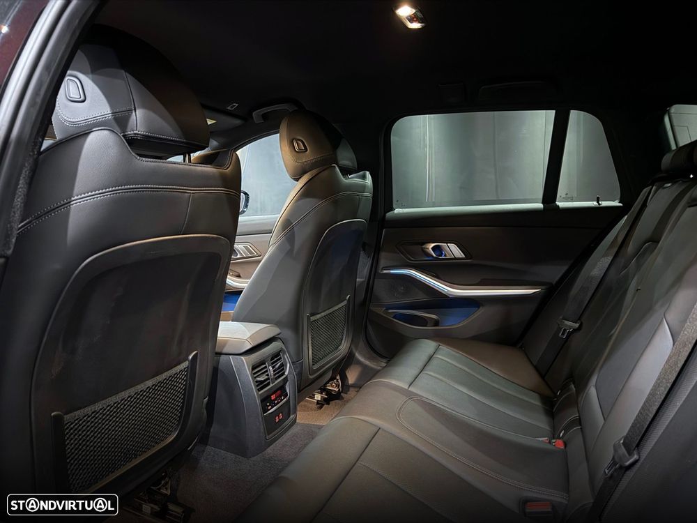 BMW 320 e Line Sport Auto - 37