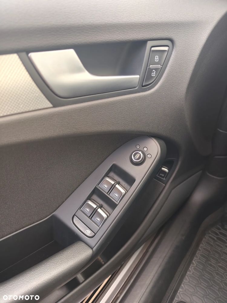 Audi A4 Limousine 2.0 TDI DPF Ambiente - 14