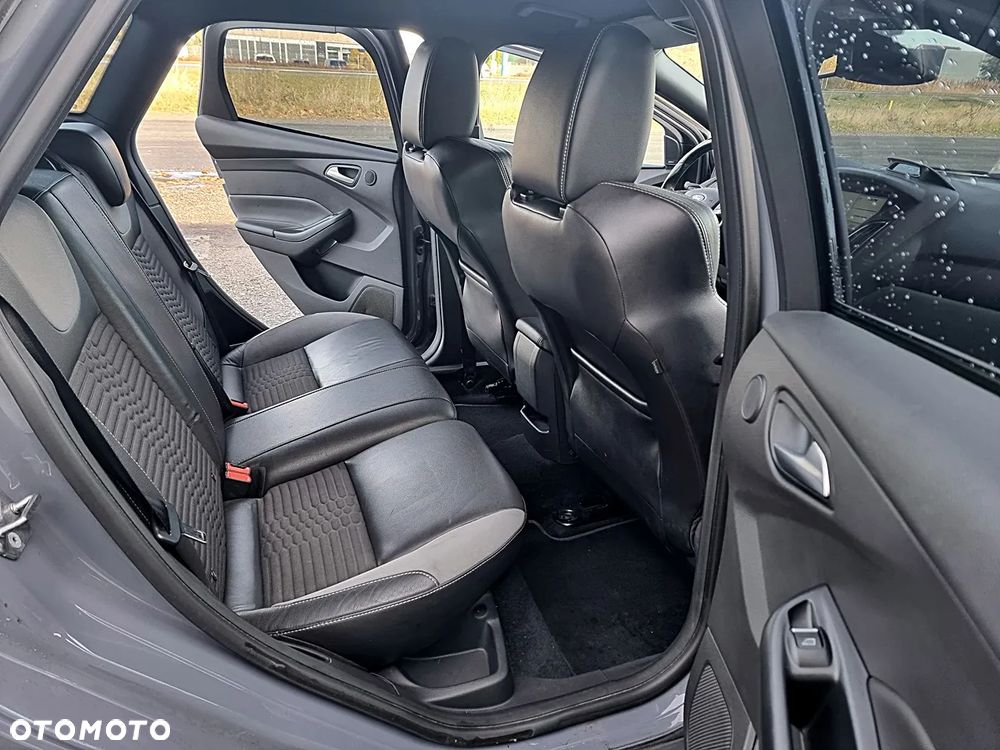 Ford Focus 2.0 TDCi ST-2 - 17