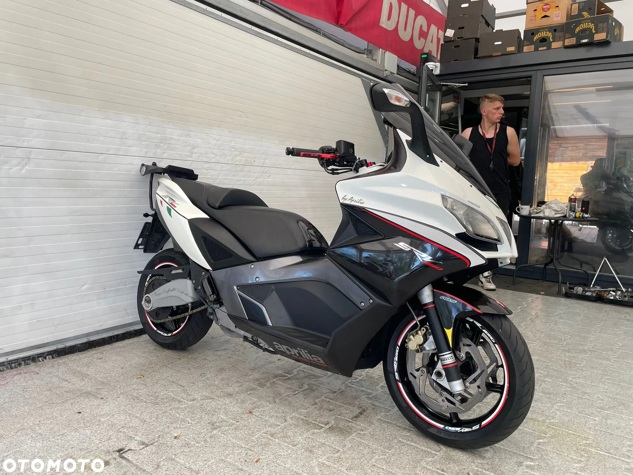 Aprilia Inny - 15