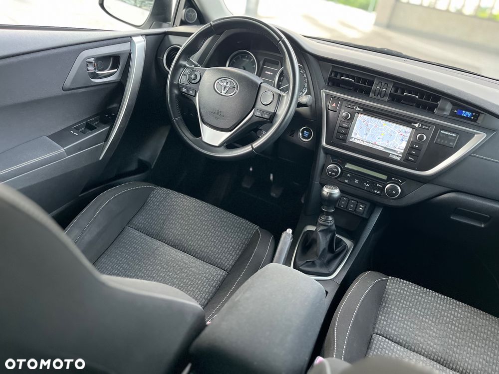 Toyota Auris - 19