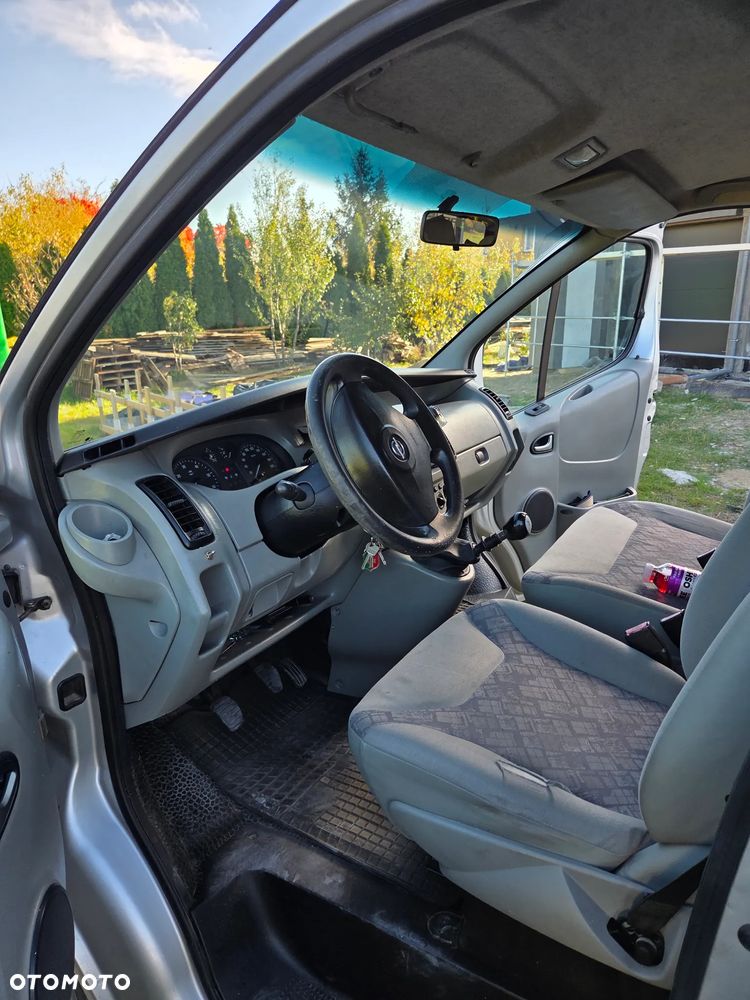 Opel Vivaro - 12