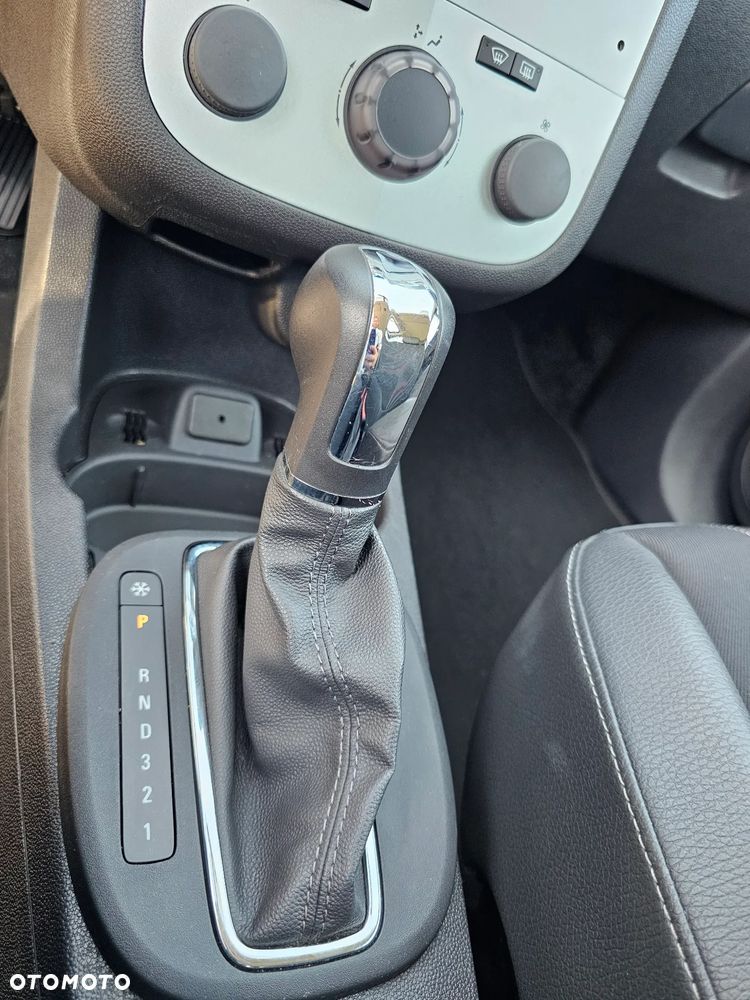 Opel Corsa 1.4 16V Automatik 150 Jahre - 26