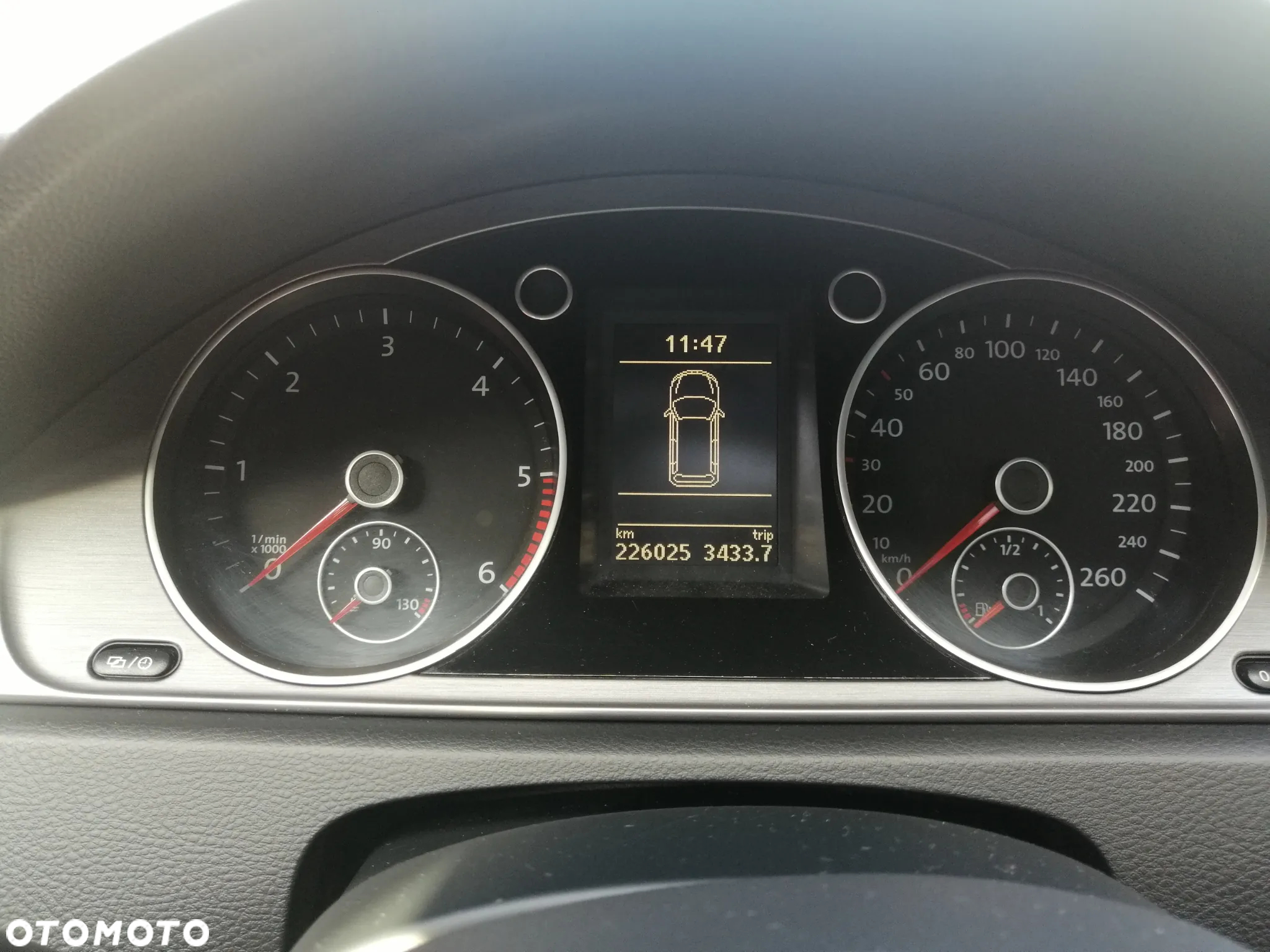 Volkswagen Passat 2.0 TDI Comfortline DSG - 9