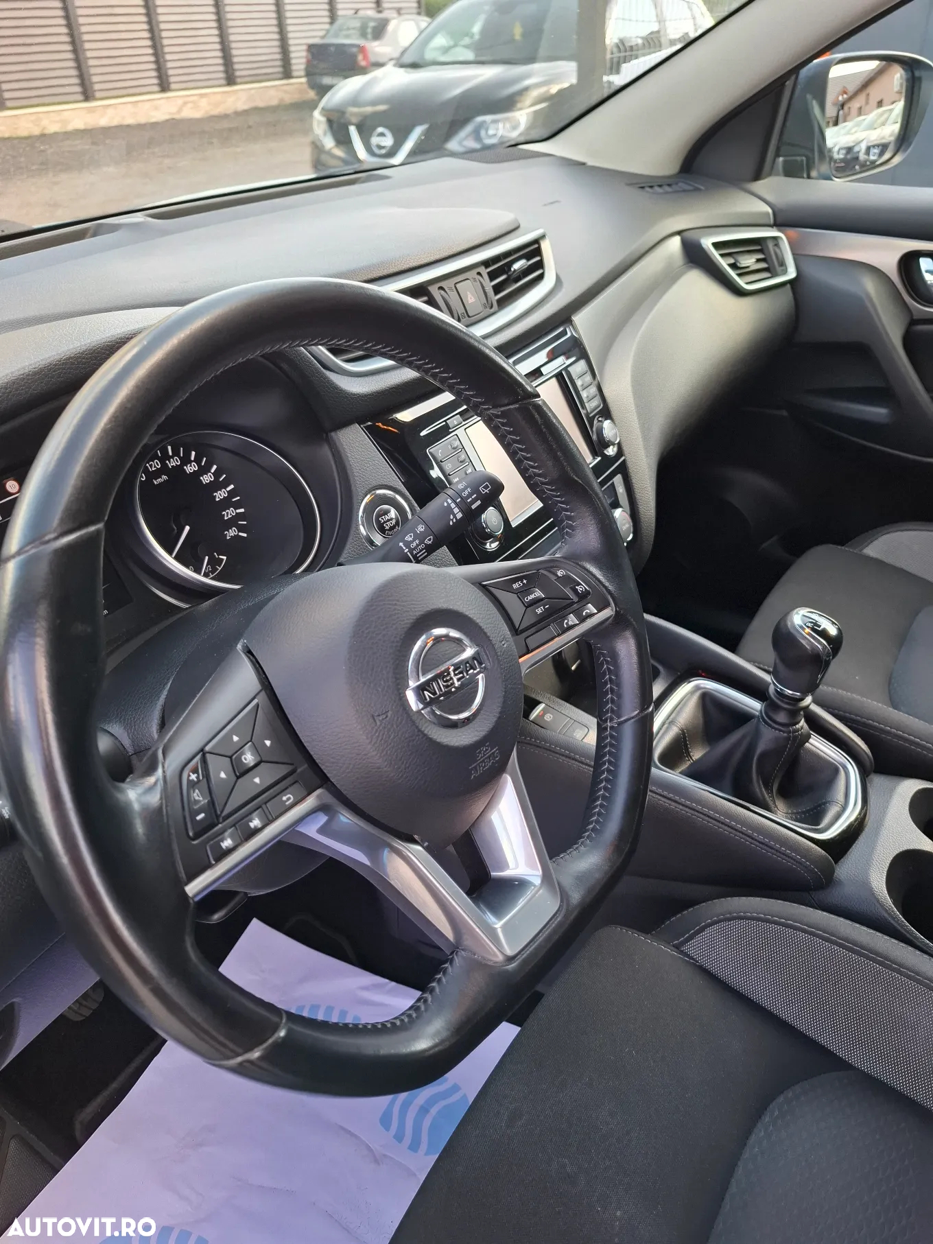 Nissan Qashqai DIG-T Start/Stop N-Connecta - 36