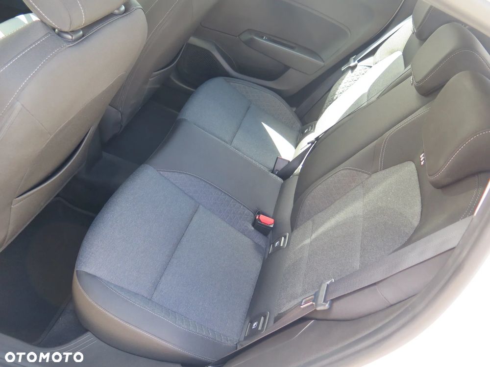 Renault Clio - 25