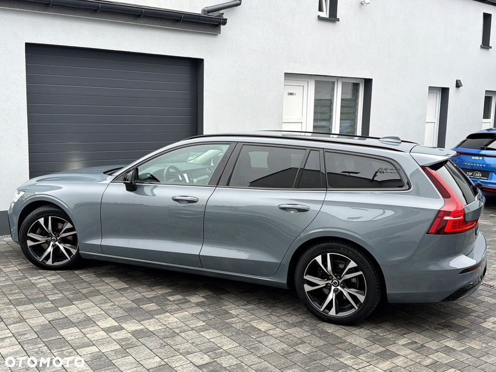 Volvo V60 B3 B Plus Dark - 25