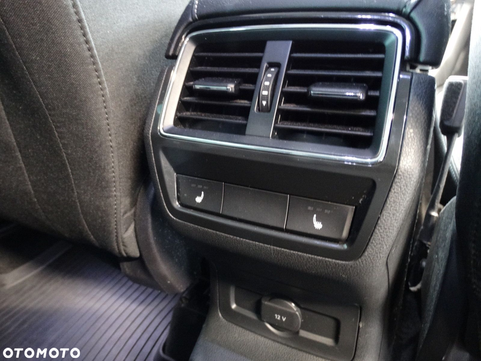 Skoda Karoq - 16