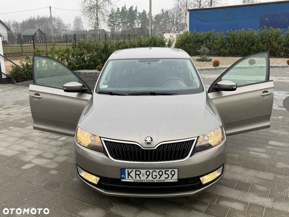 Skoda RAPID Spb 1.2 TSI Style - 14