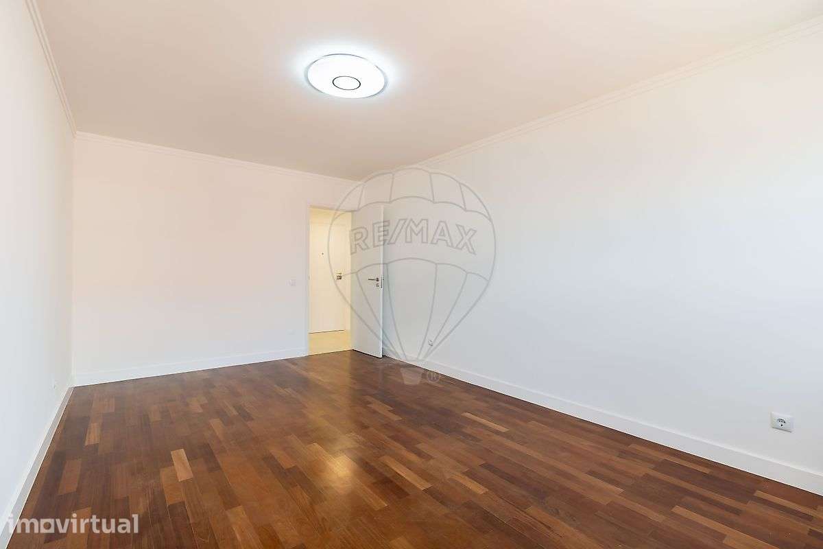 Apartamento T0 para arrendamento - Grande imagem: 3/16