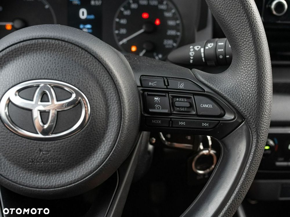 Toyota Yaris - 15