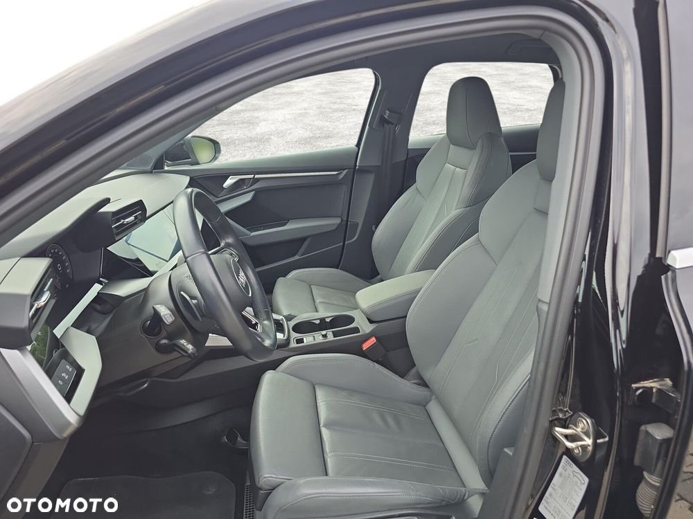 Audi A3 Sportback - 12