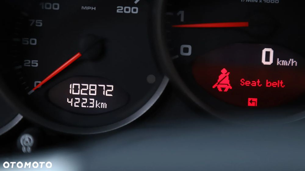 Porsche 911 Carrera - 18
