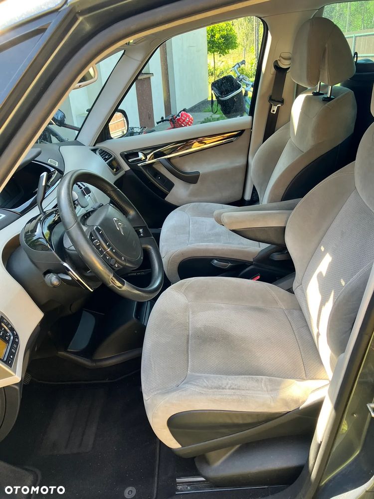 Citroën C4 Picasso 2.0 HDi FAP Exclusive - 12