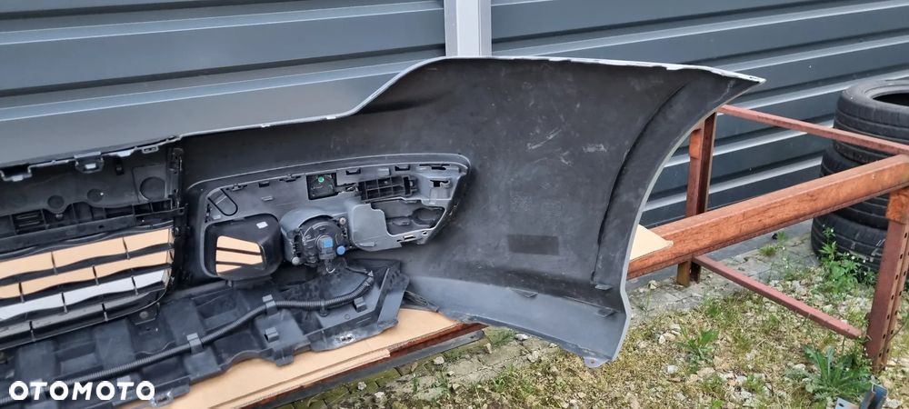 RENAULT LAGUNA III LIFT 2011- Zderzak przód oryginał MC031 - 11