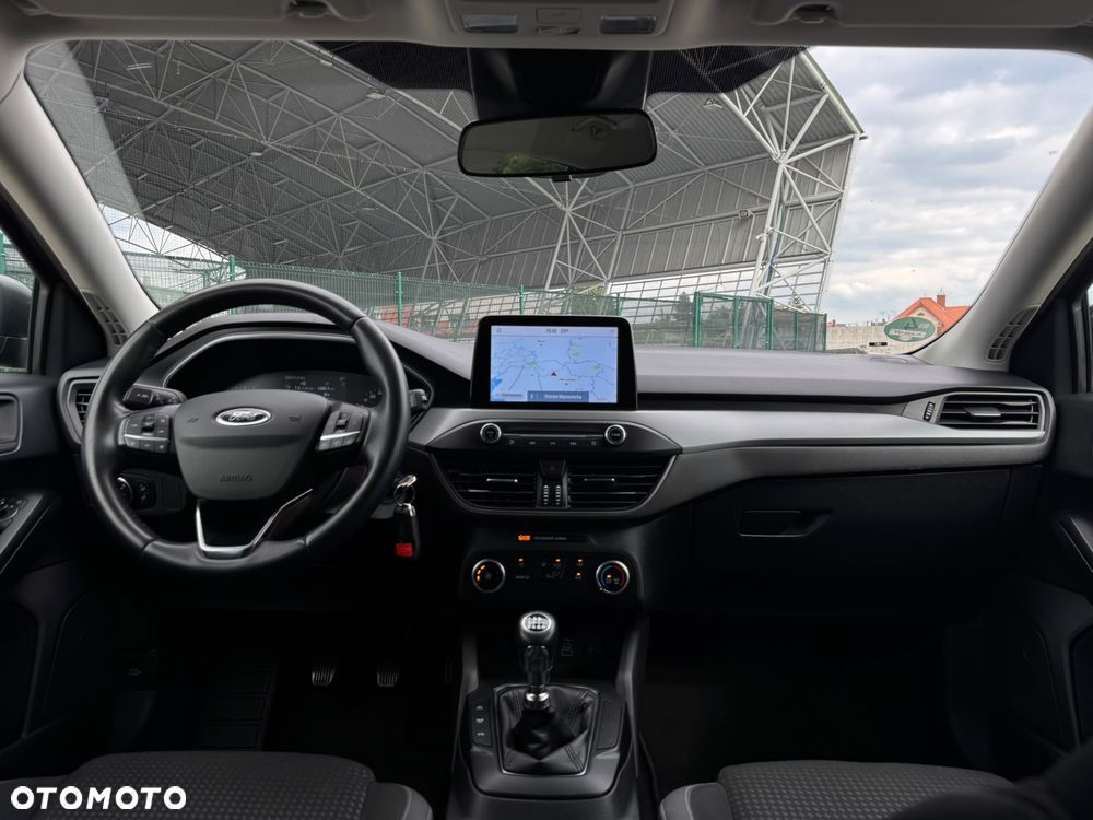 Ford Focus SW 1.0 EcoBoost Hybrid TITANIUM X - 40
