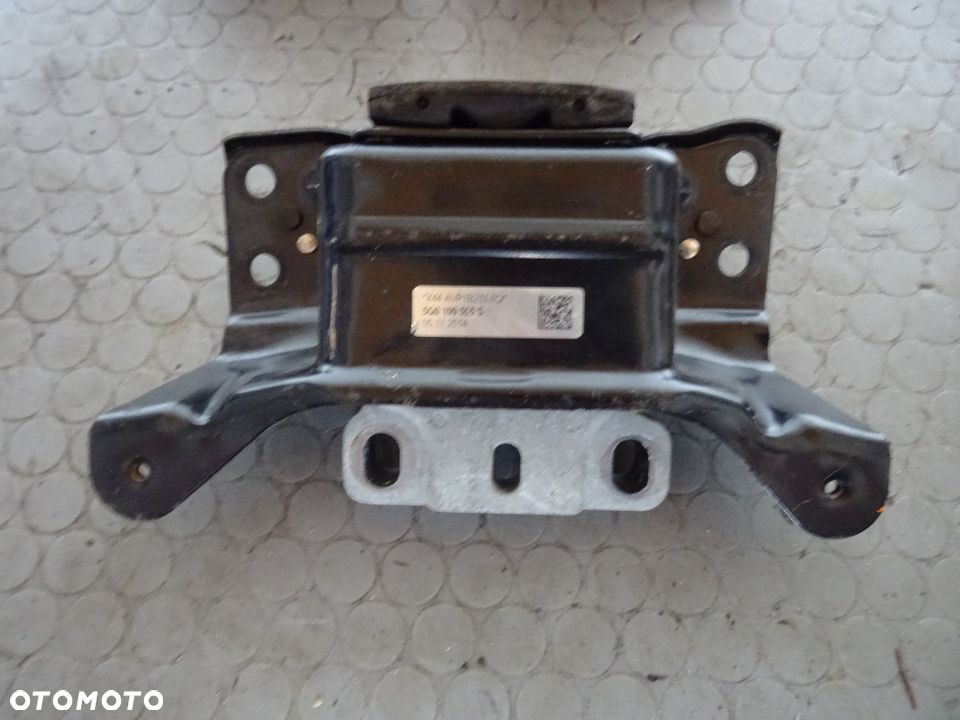 5Q0199555S poduszka skrzyni biegow VW golf VII 1.6 TDI czesci