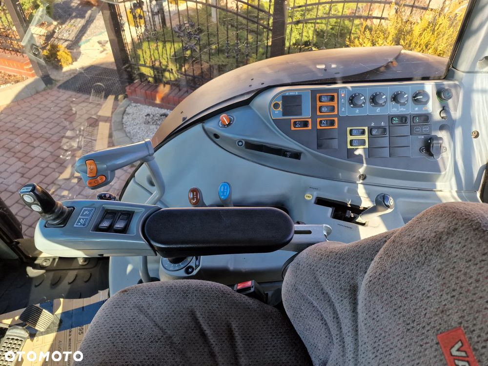 Valtra N113H5, 124KM, 2013r. - 5