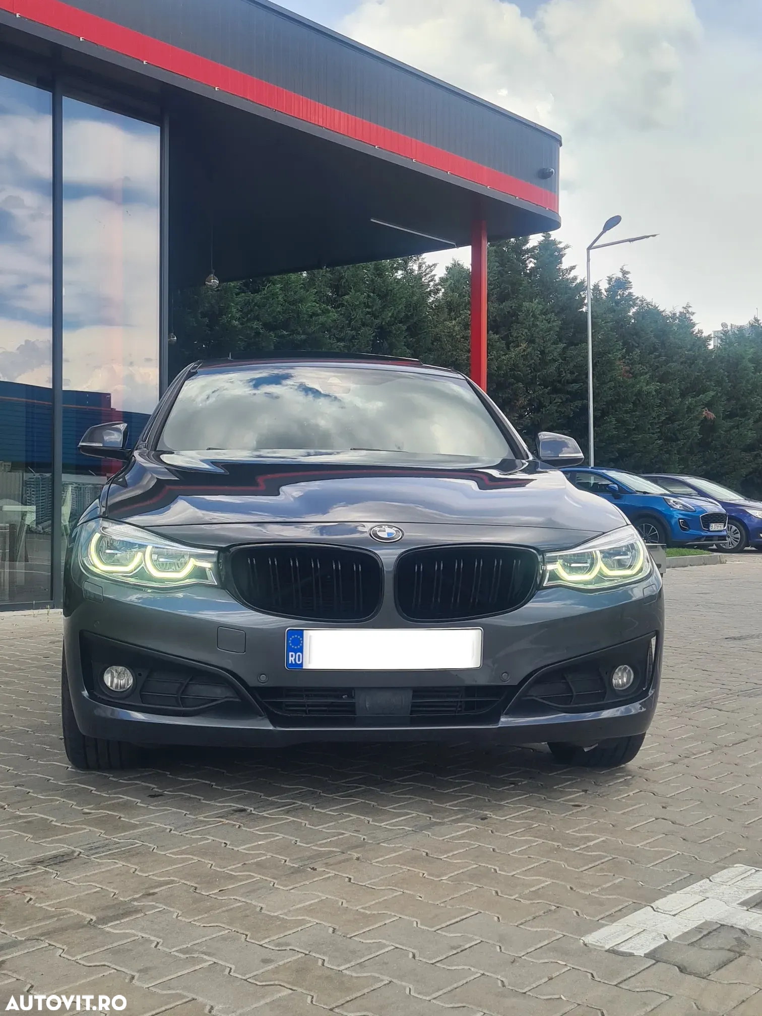 BMW Seria 3 328i xDrive AT - 2