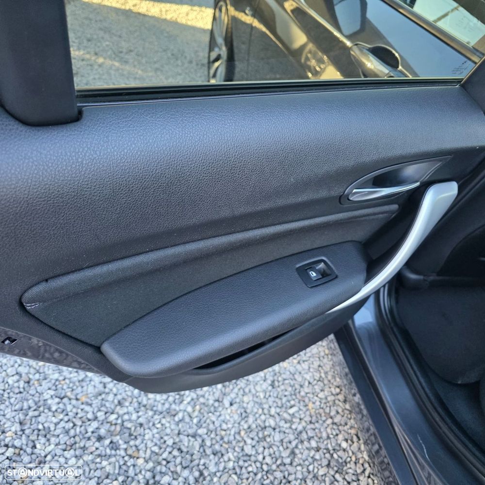 BMW 116 d Line Sport - 33