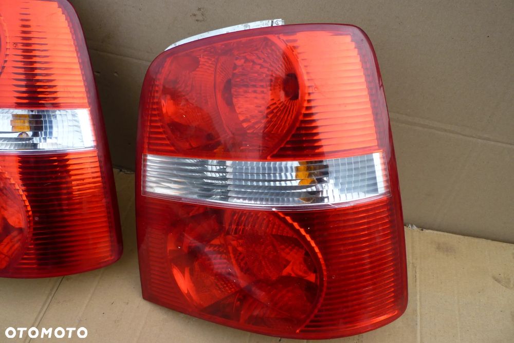 lampa tył prawa VW Touran Europa - 2
