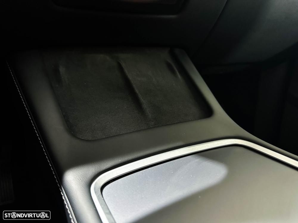 Tesla Model Y Long Range Dual Motor AWD - 54