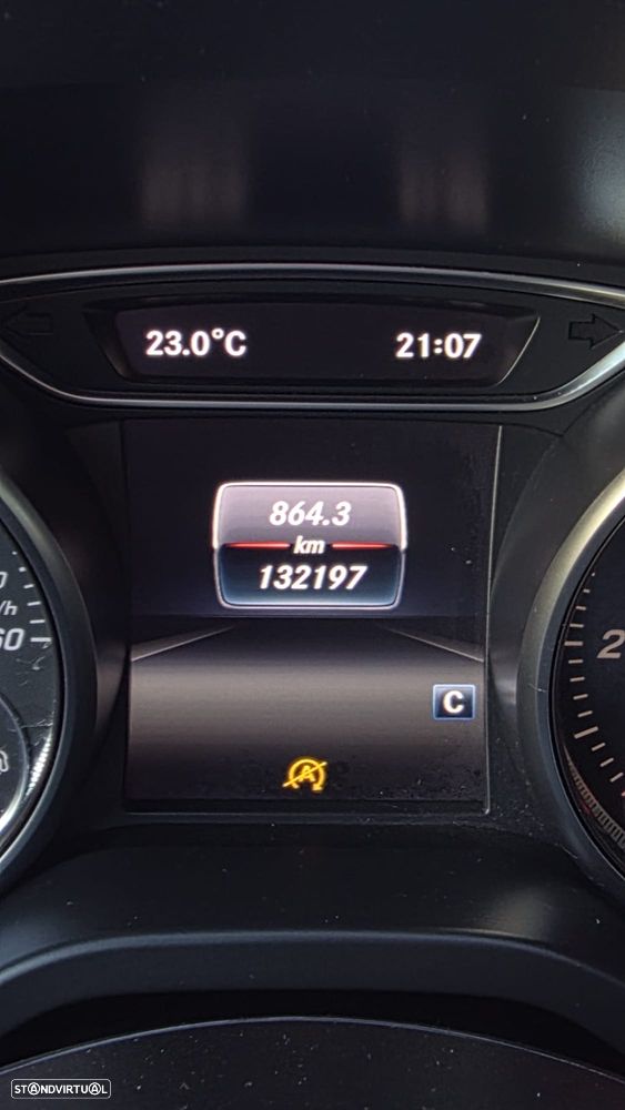 Mercedes-Benz A 180 d AMG Line - 11