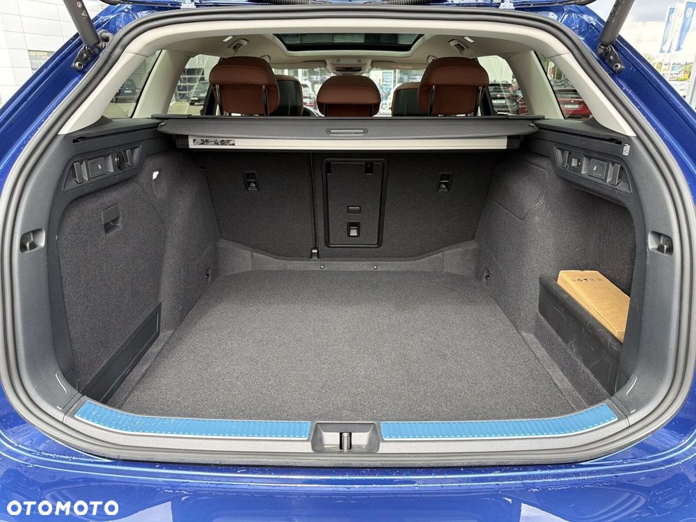 Skoda Superb 2.0 TDI SCR 4x4 L&K DSG - 38