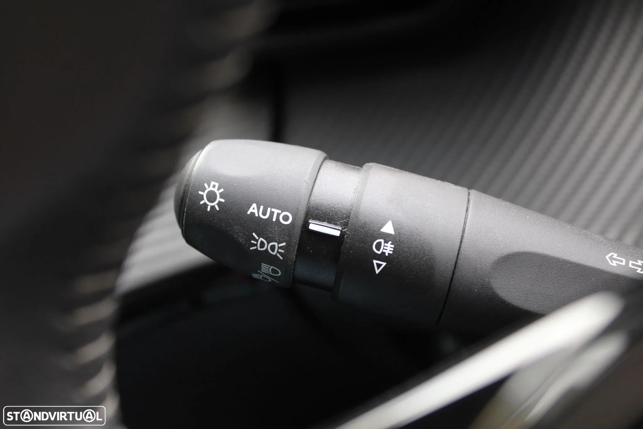 Peugeot e-208 50 kWh Allure Pack - 22