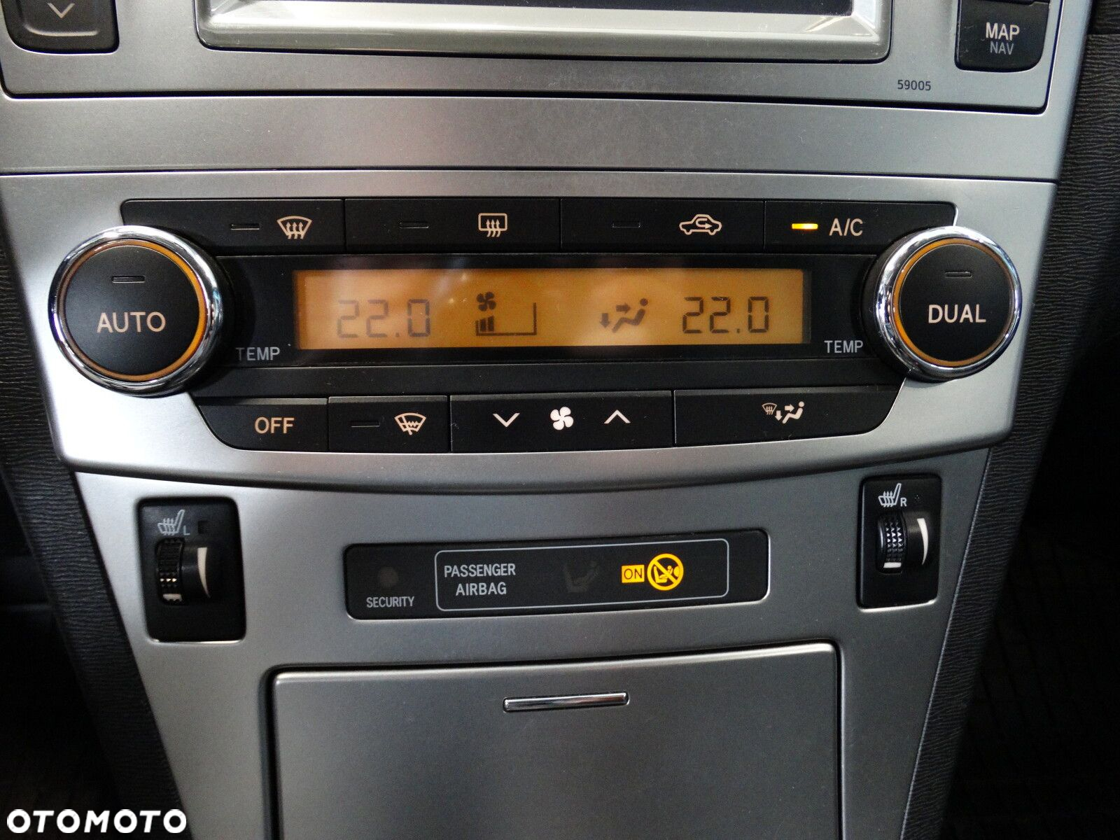 Toyota Avensis - 25