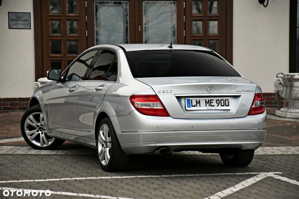 Mercedes-Benz Klasa C 200 7G-TRONIC Avantgarde Edition - 15