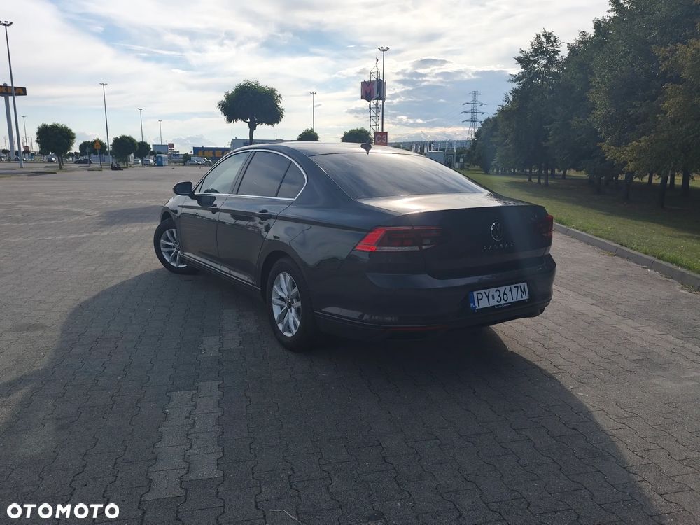 Volkswagen Passat 1.5 TSI OPF DSG Business - 4