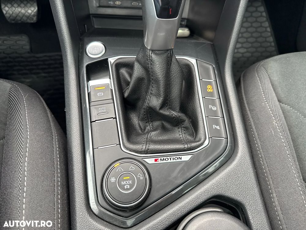 Volkswagen Tiguan 2.0 TDI 4Mot DSG Elegance - 20