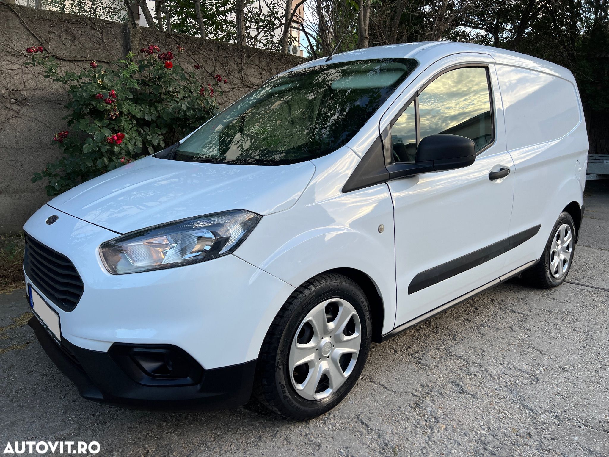 Ford Courier - 1