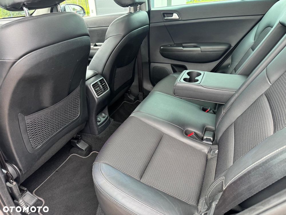 Kia Sportage 1.7 CRDI 2WD Spirit - 11