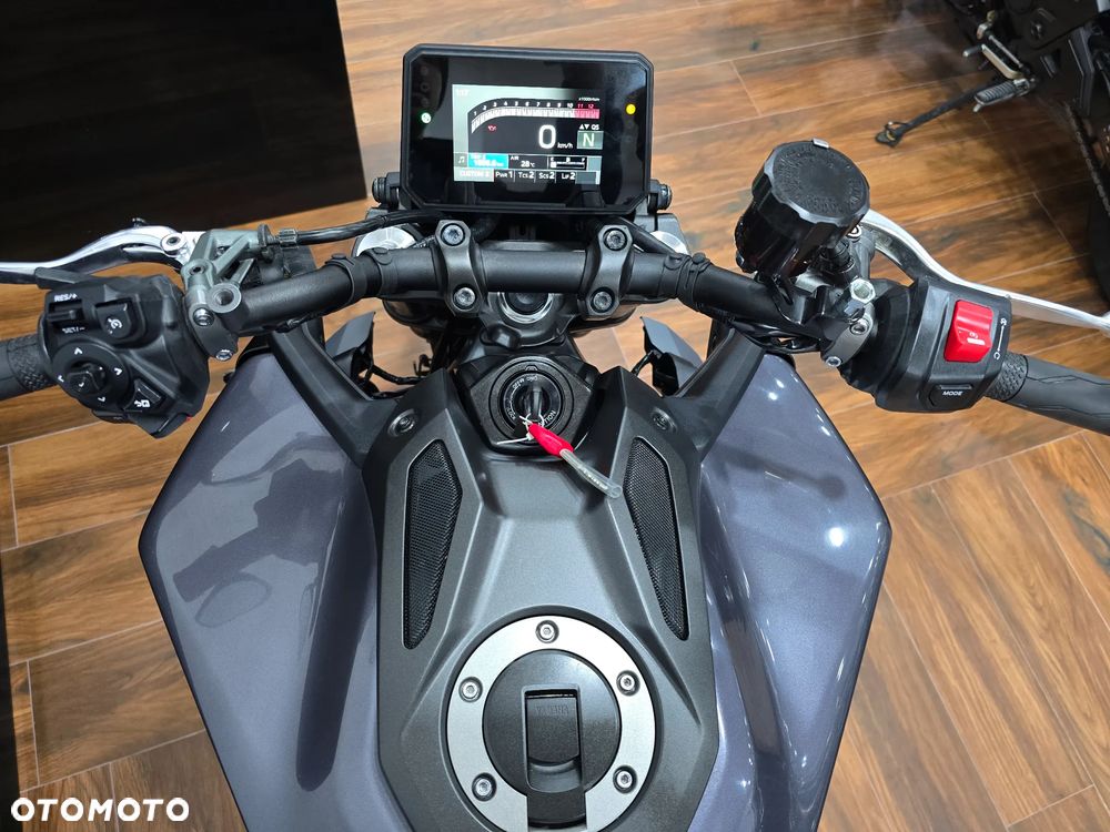 Yamaha MT - 5