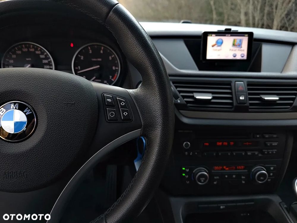 BMW X1 sDrive18i xLine - 31