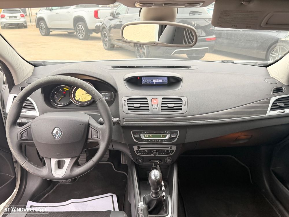Renault Mégane Coupe 1.5 dCi Dynamique S - 8